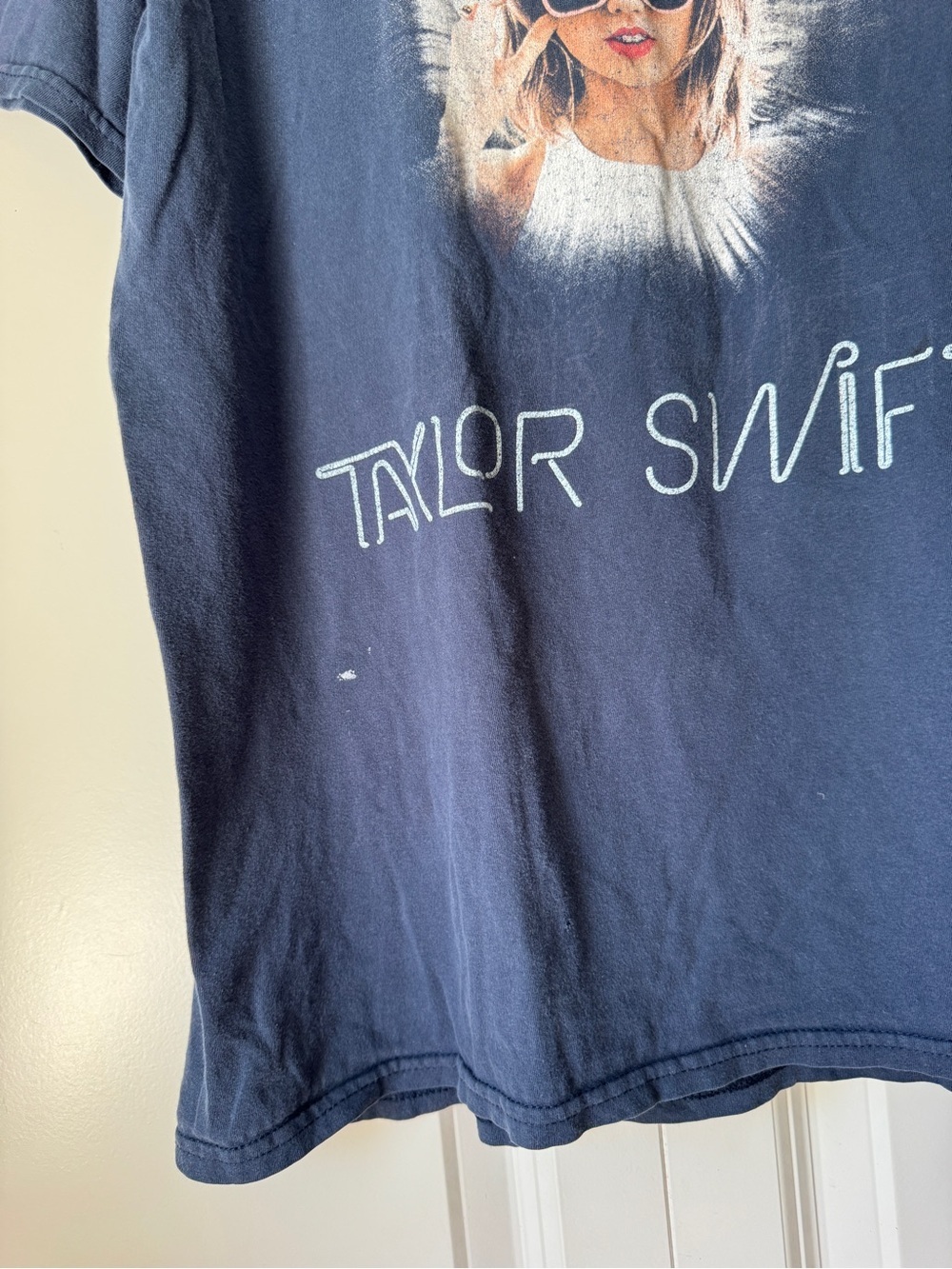 Taylor Swift 1989 World Tour Official Concert Tee Navy Blue Size L - Picture 8 of 9